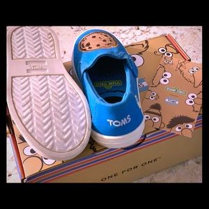 TOMS Sesame Street Toddler Shoes